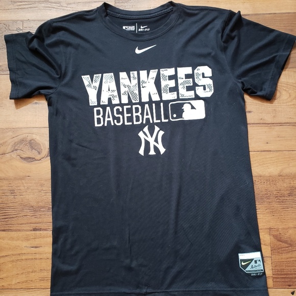 yankees baseball tee